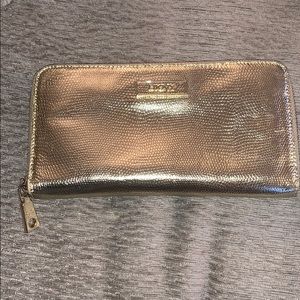 DKNY Wallet (NEVER USED)